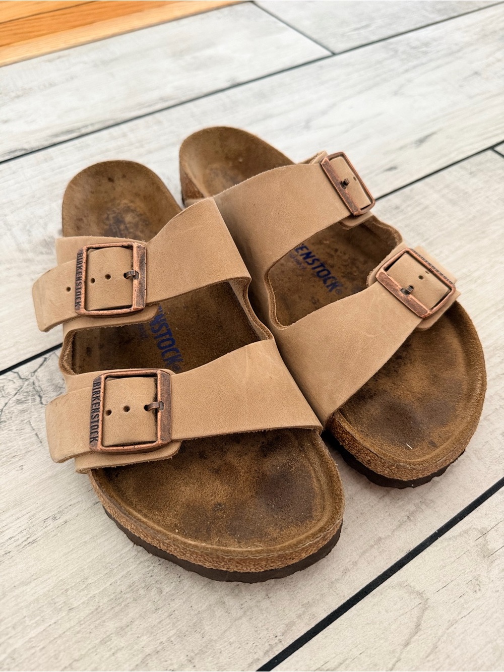 Birkenstock Arizona Oiled Leather Sandals in Tobacco Brown (regular/wide)